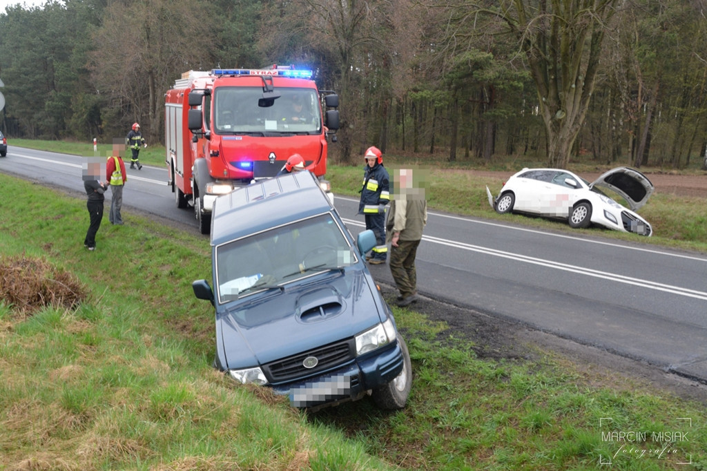Kolizja na DK-25 w Piasecznie koło Sępólna Krajeńskiego