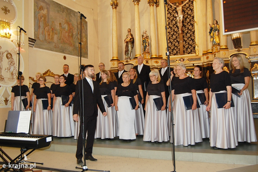 Koncert chóru Lutnia w Więcborku