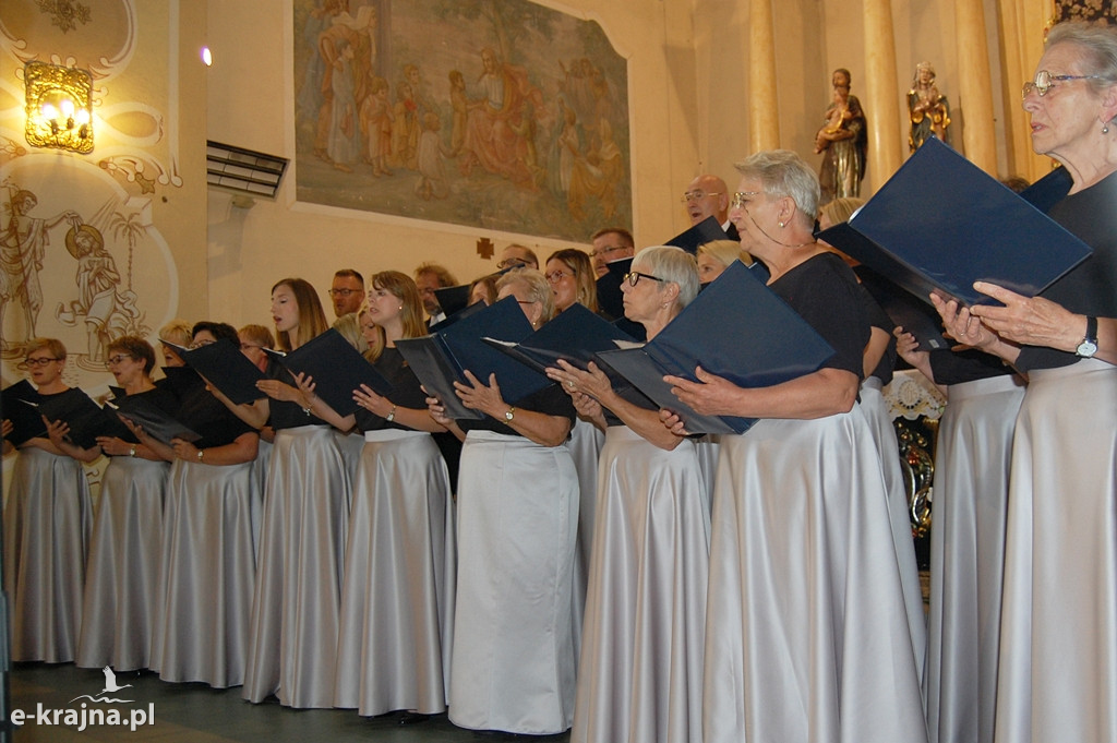 Koncert chóru Lutnia w Więcborku