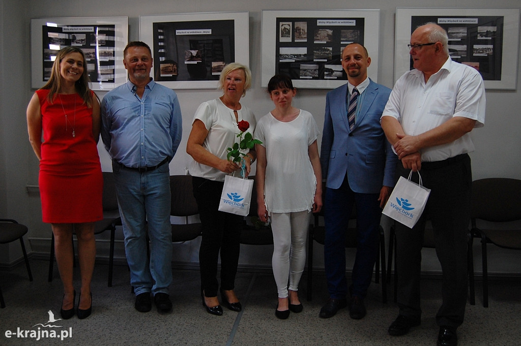 Wolny Więcbork na widokówce - wystawa w bibliotece