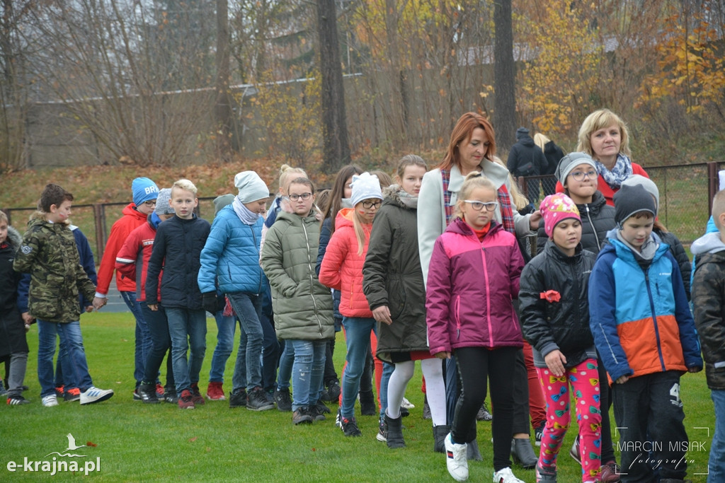 Polonez na stadionie w Sępólnie