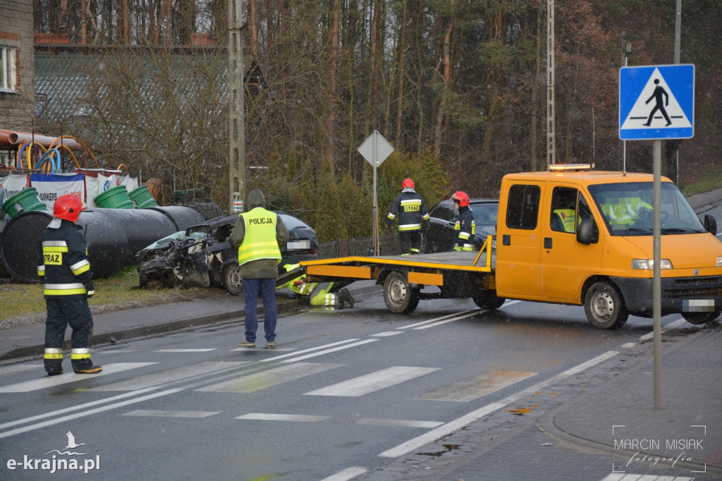Zderzenie czołowe pojazdów na Chojnickiej