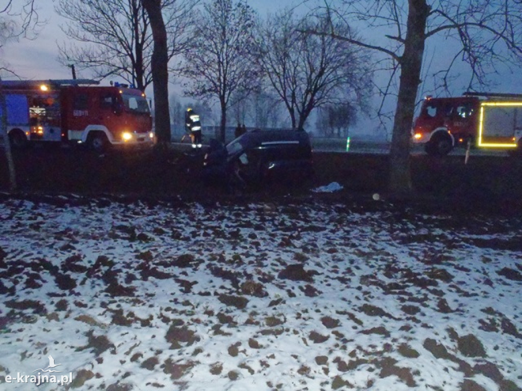 Wypadek dwóch pojazdów osobowych
