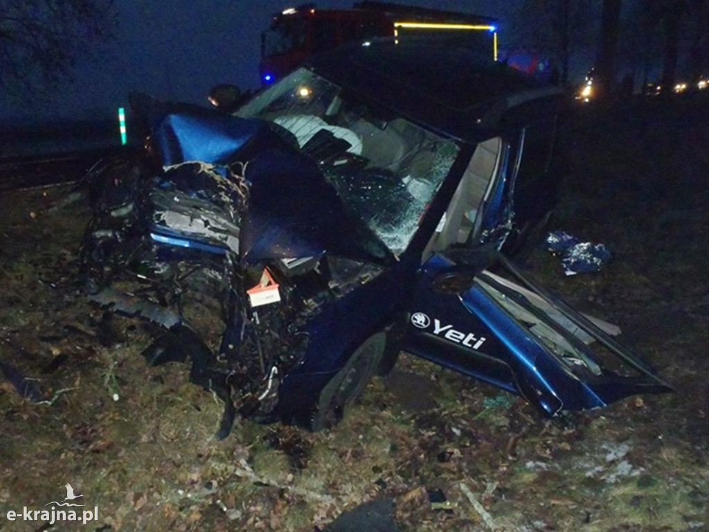 Wypadek dwóch pojazdów osobowych