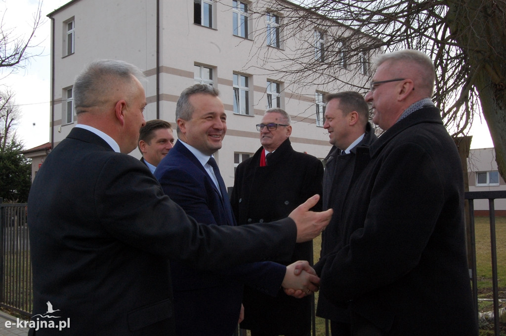 Wojewoda Mikołaj Bogdanowicz odwiedził powiat sępoleński