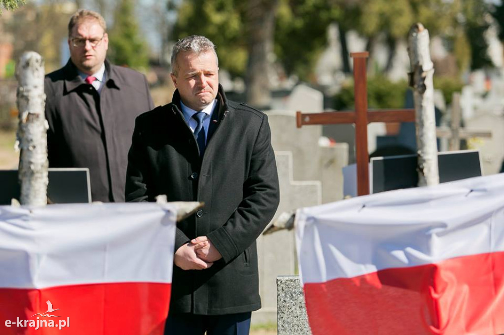 Trwają prace ekshumacyjne na bydgoskiej Łączce