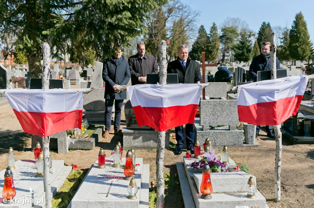 Trwają prace ekshumacyjne na bydgoskiej Łączce