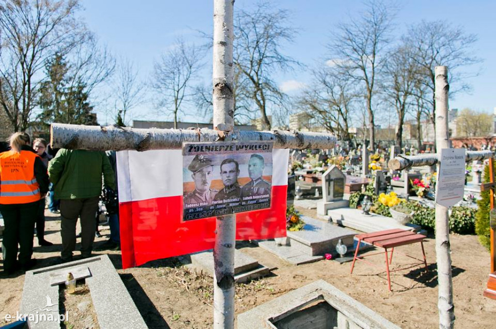 Trwają prace ekshumacyjne na bydgoskiej Łączce