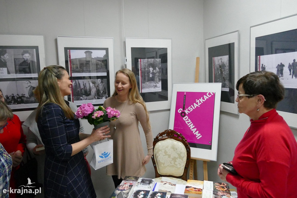 Spotkanie z Agatą Kołakowską w więcborskiej bibliotece