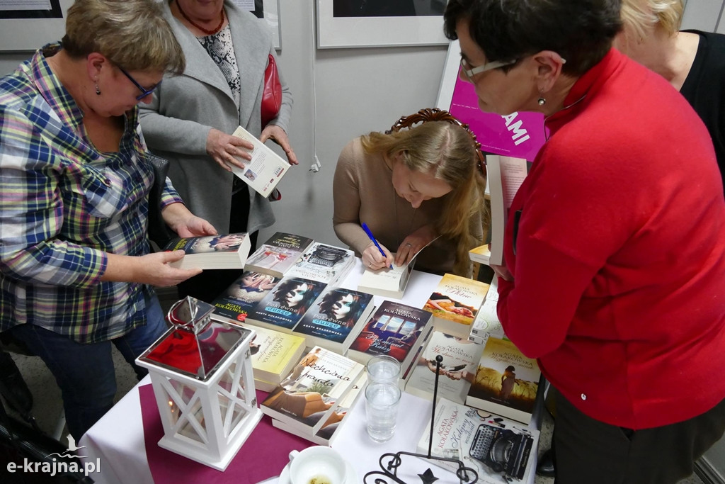 Spotkanie z Agatą Kołakowską w więcborskiej bibliotece