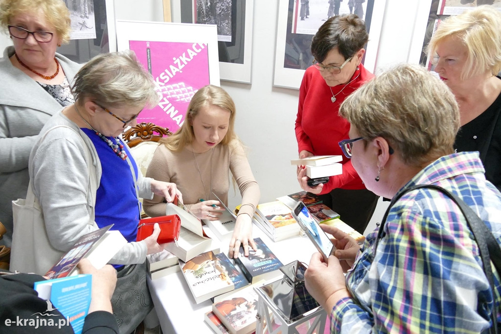 Spotkanie z Agatą Kołakowską w więcborskiej bibliotece