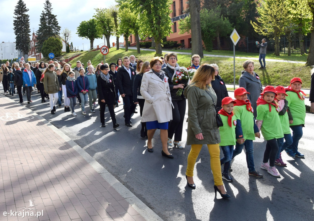 W imię Boga w Trójcy Świętej Jedynego