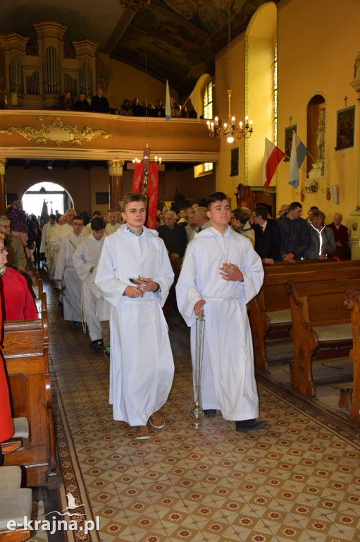 W imię Boga w Trójcy Świętej Jedynego