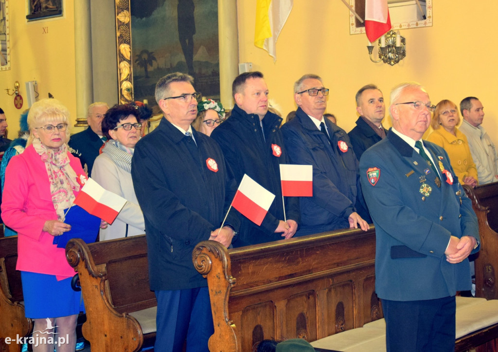 W imię Boga w Trójcy Świętej Jedynego