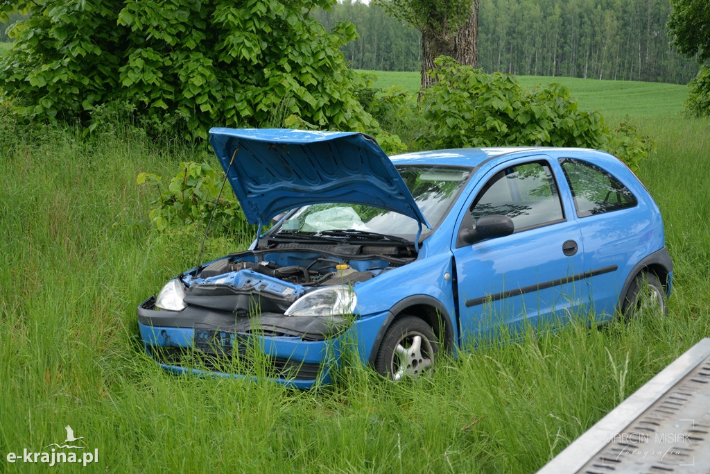 Zderzenie trzech pojazdów w Zbożu