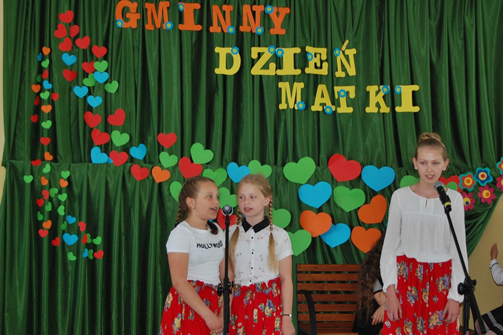 Gminny Dzień Matki w Zabartowie