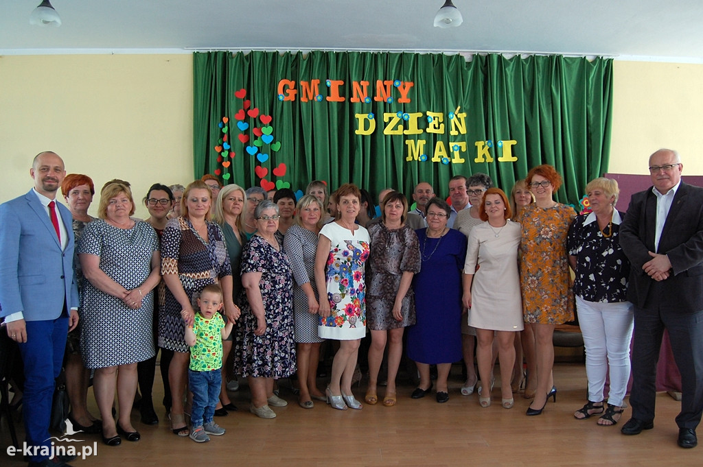Gminny Dzień Matki w Zabartowie