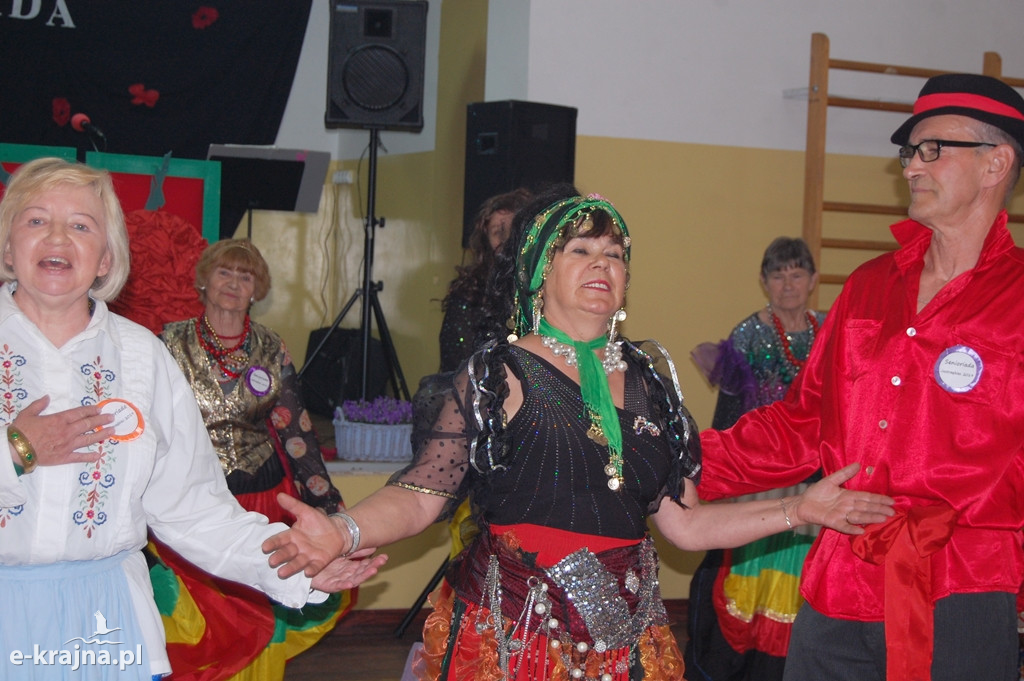 Senioriada z cygańskim weselem