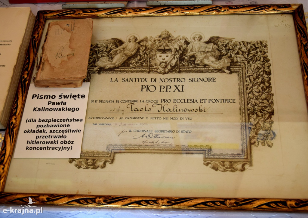 Tablica poświęcona Pawłowi Kalinowskiemu