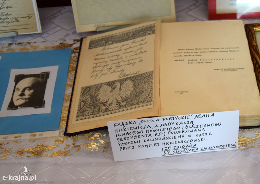 Tablica poświęcona Pawłowi Kalinowskiemu