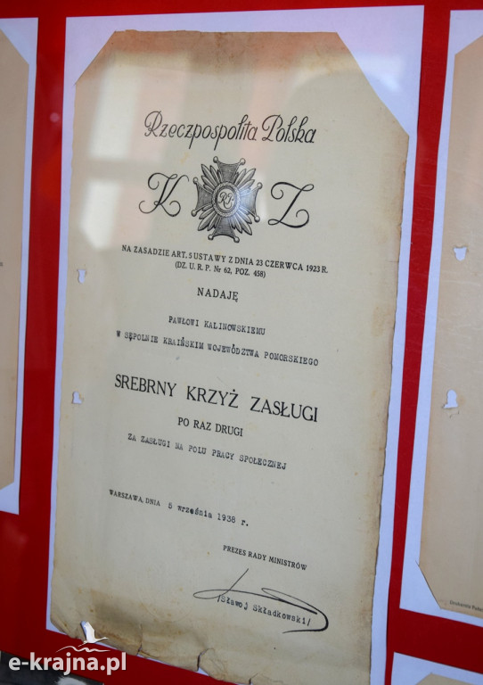 Tablica poświęcona Pawłowi Kalinowskiemu