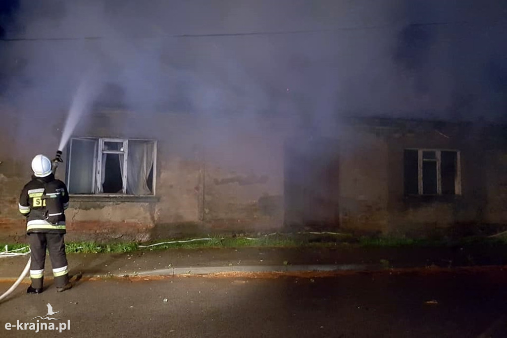 Nocny pożar w Mąkowarsku