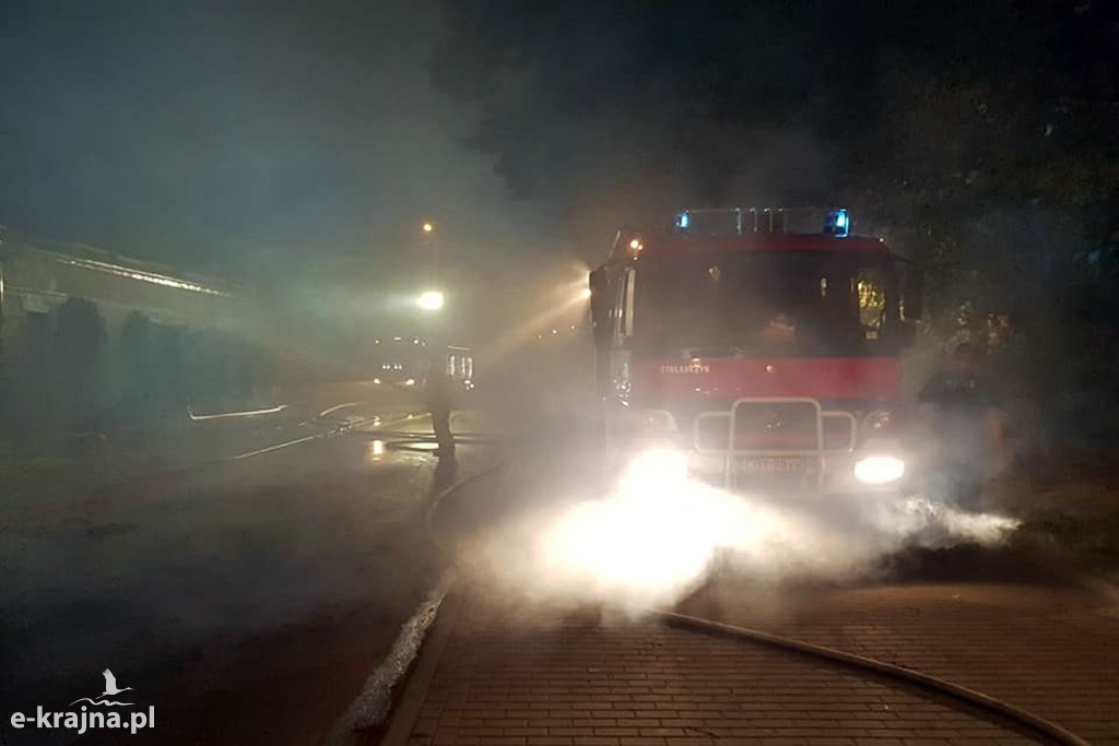 Nocny pożar w Mąkowarsku