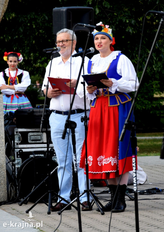 Polskie tańce ludowe i samba