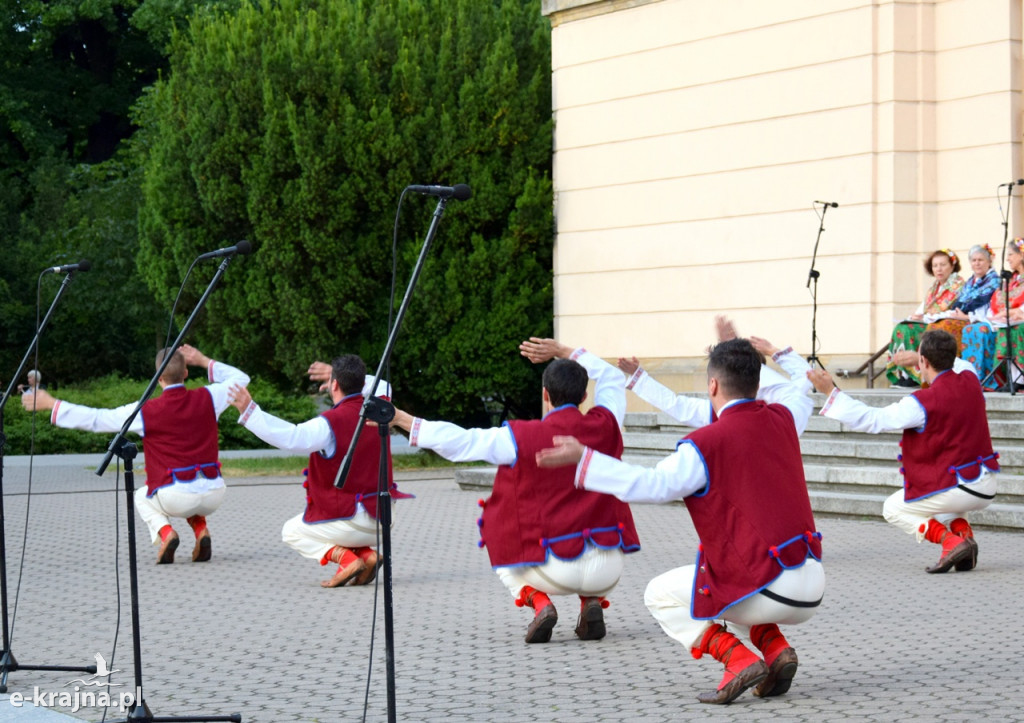 Polskie tańce ludowe i samba