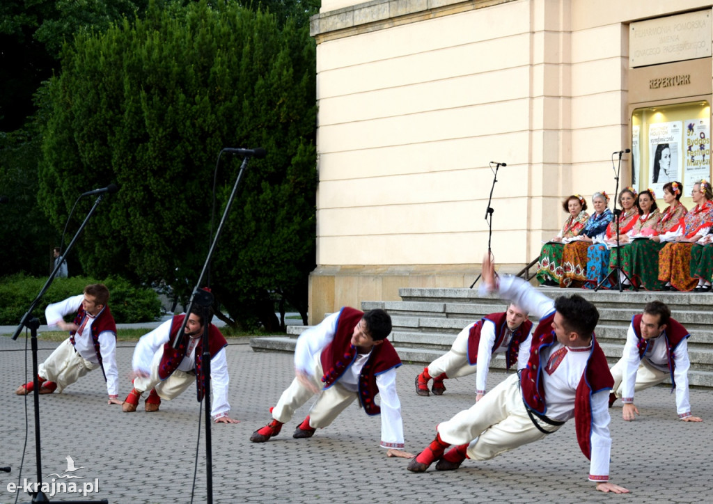 Polskie tańce ludowe i samba