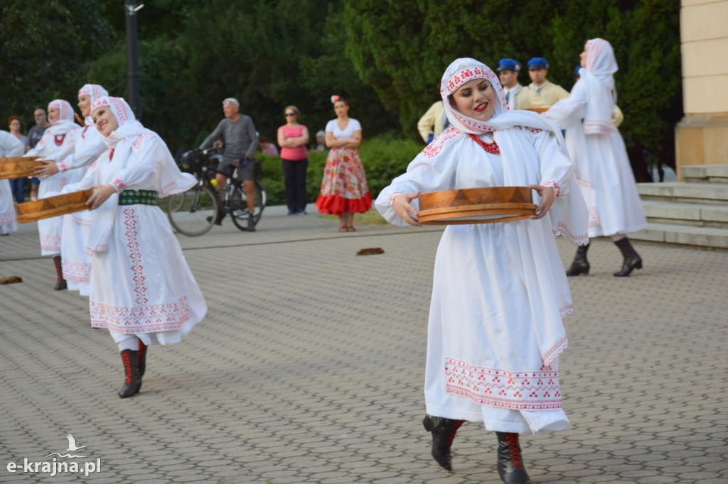 Polskie tańce ludowe i samba