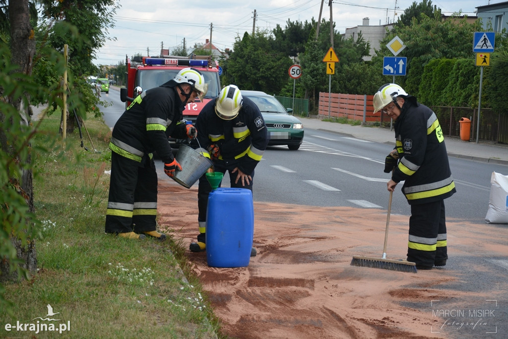 Motocyklista zderzył się z ciężarówką