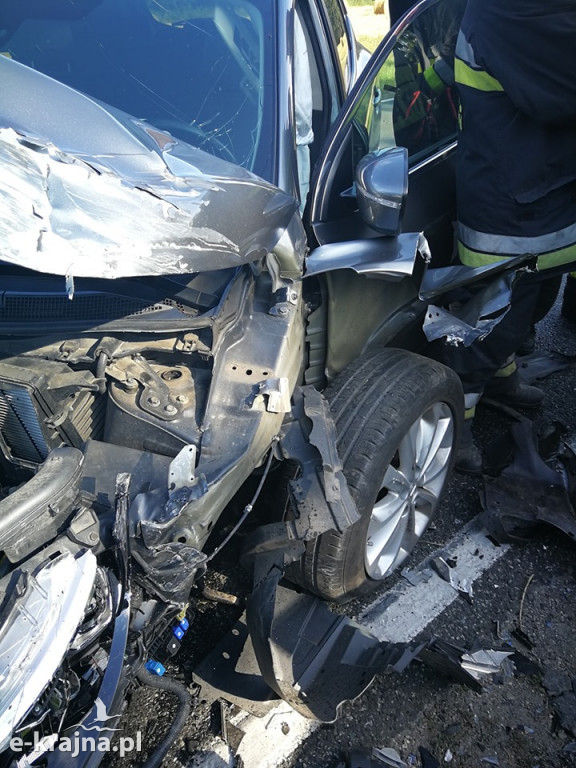 Wypadek z udziałem 3 aut osobowych