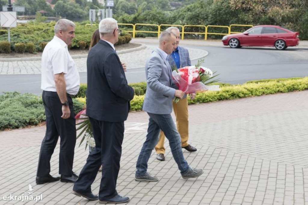Uczczenie pamięci bohaterów Powstania Warszawskiego