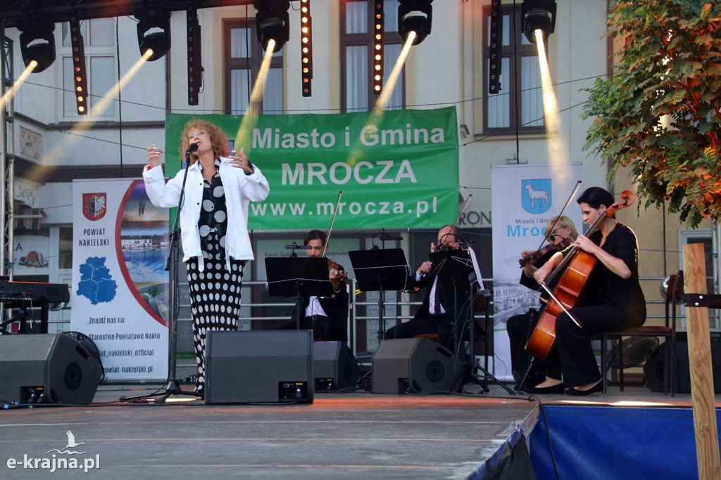 Alicja Majewska i Włodzimierz Korcz w Mroczy