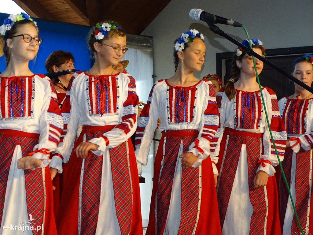 Borowliańska Kryniczka w amfiteatrze nad Jeziorem Mochel