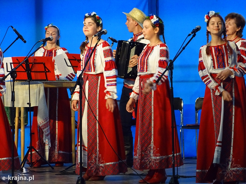 Borowliańska Kryniczka w amfiteatrze nad Jeziorem Mochel