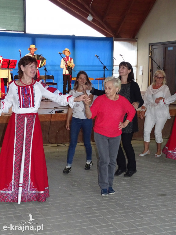 Borowliańska Kryniczka w amfiteatrze nad Jeziorem Mochel