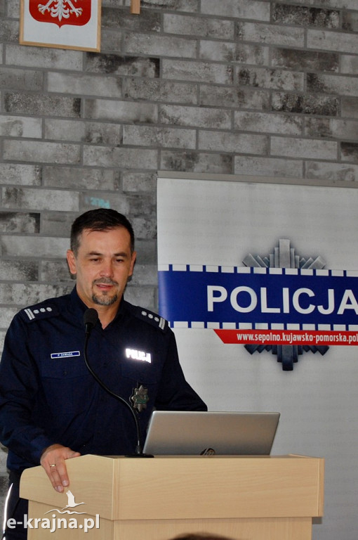 Starszy nie znaczy bezbronny