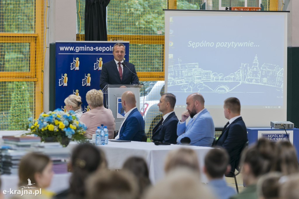 Wsparcie na remonty dróg powiatowych i gminnych