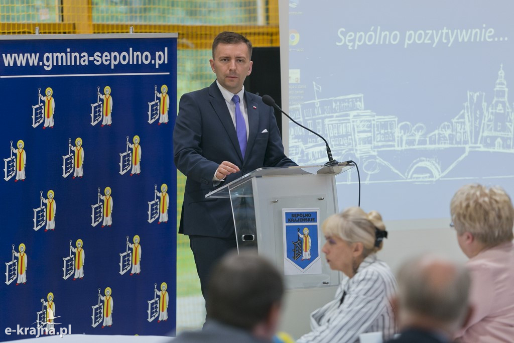 Wsparcie na remonty dróg powiatowych i gminnych