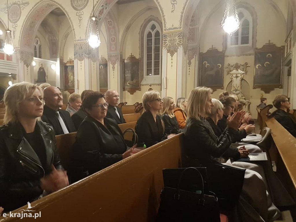 Srebrne Pasmo dla Chóru Lutnia z Więcborka