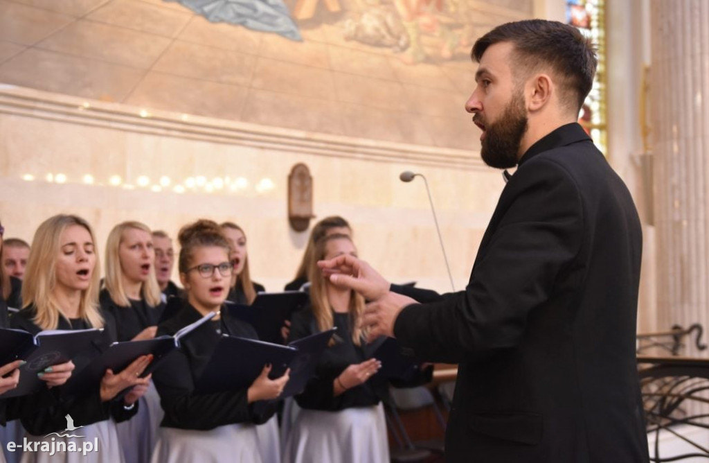 Srebrne Pasmo dla Chóru Lutnia z Więcborka