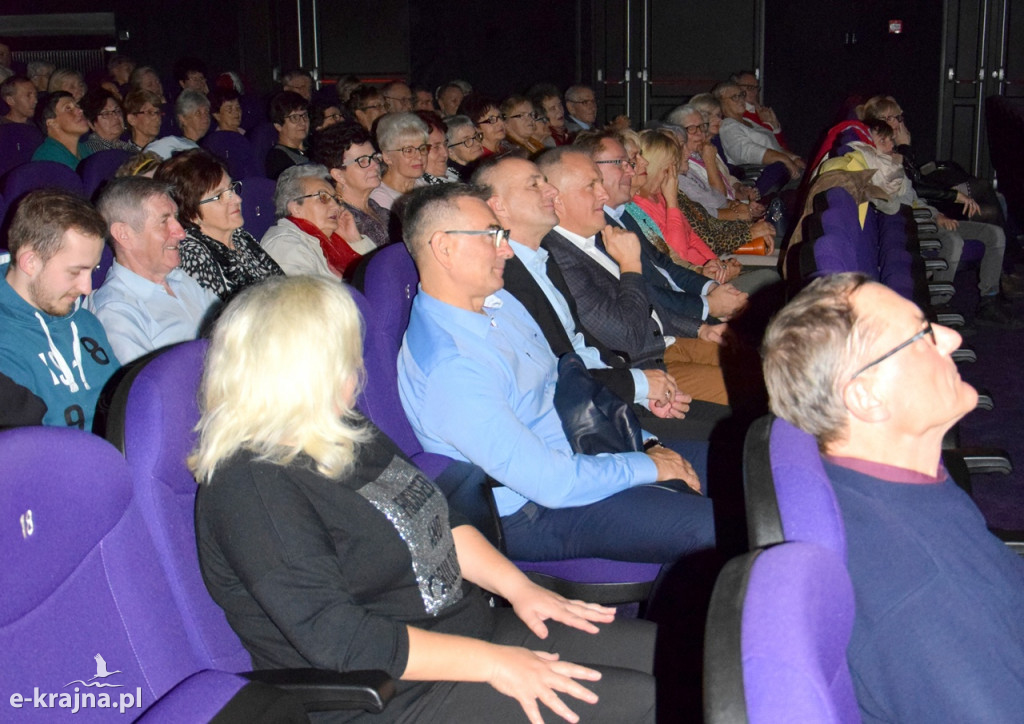 Teatr Bakro w sanatoryjnej formie