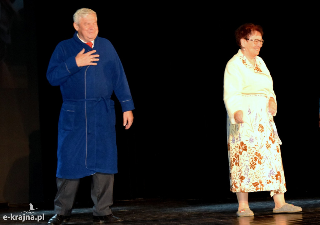 Teatr Bakro w sanatoryjnej formie