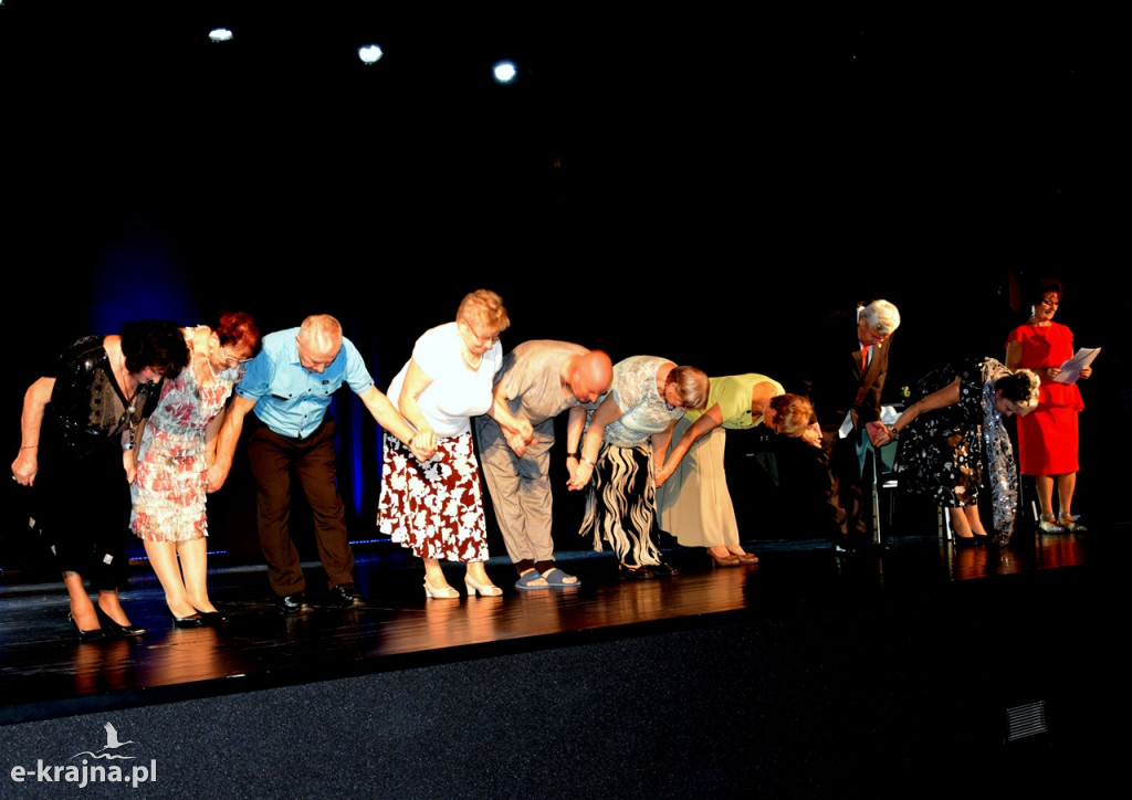 Teatr Bakro w sanatoryjnej formie