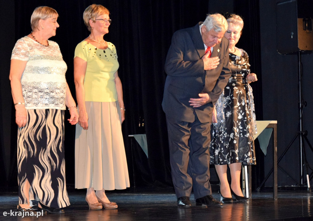 Teatr Bakro w sanatoryjnej formie