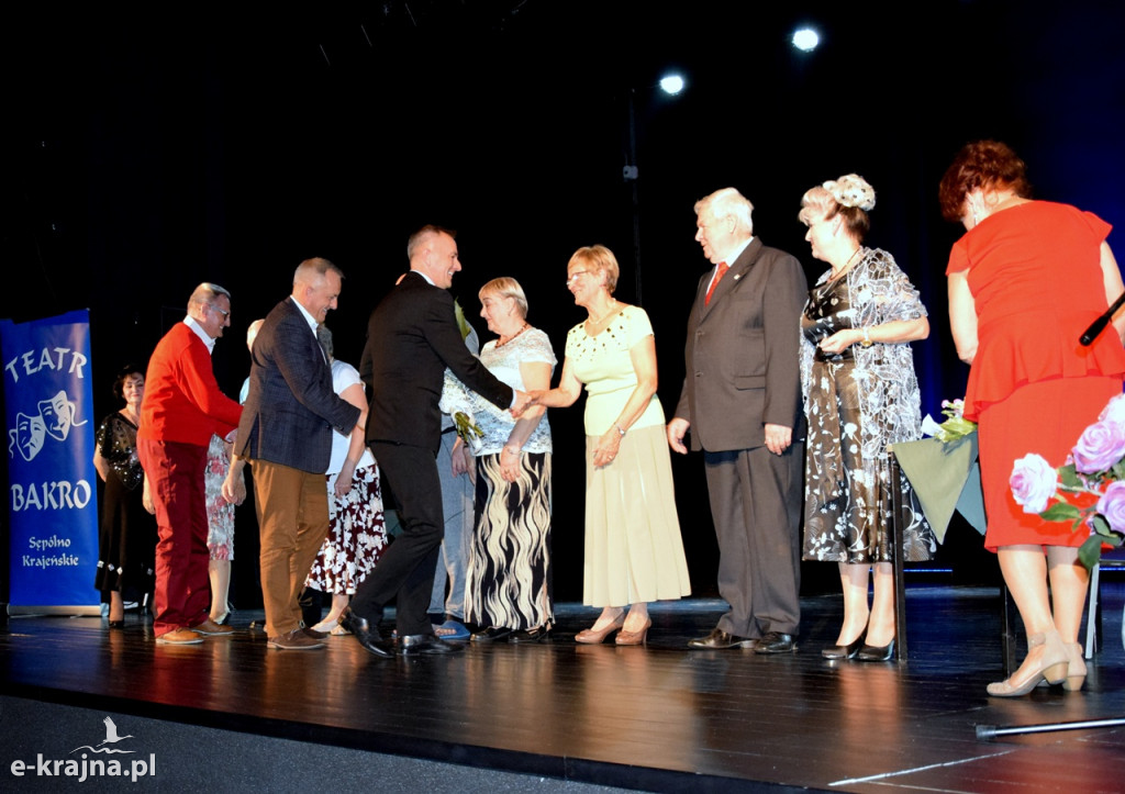 Teatr Bakro w sanatoryjnej formie