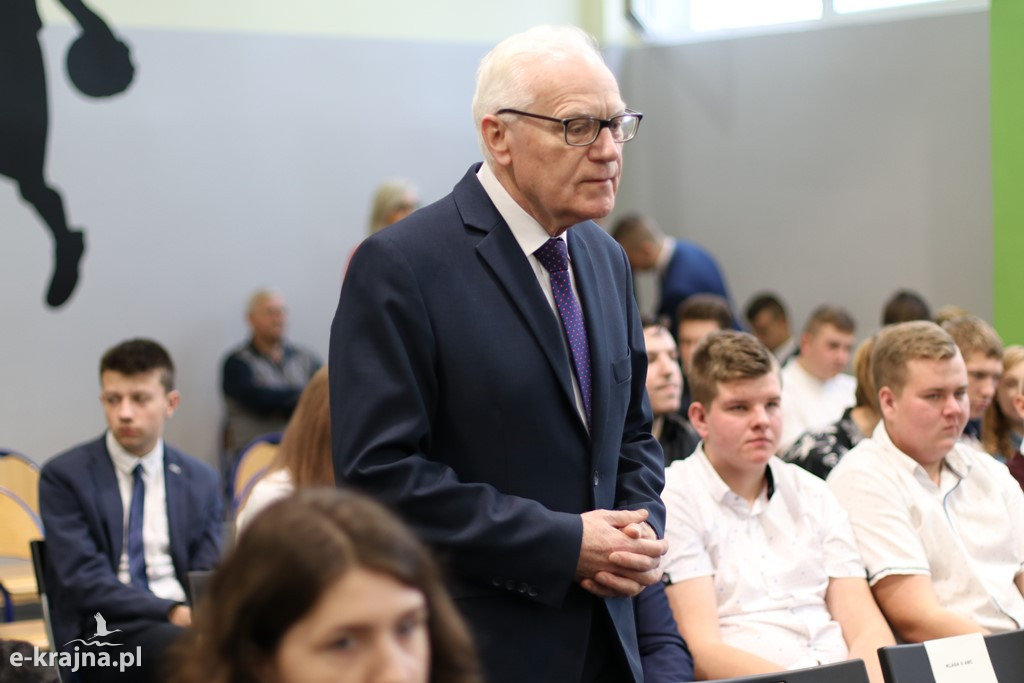 Uroczystość nadania imienia szkołom ZSCKR w Sypniewie cz. 1