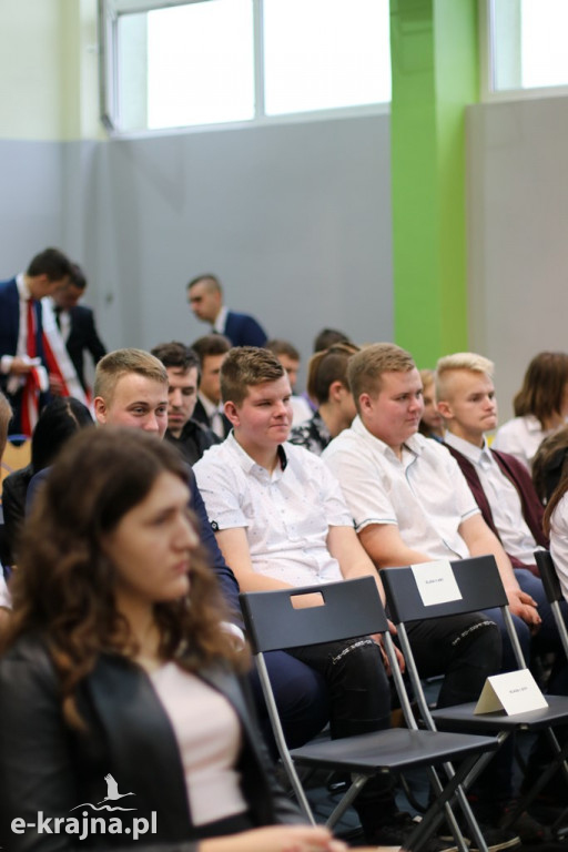Uroczystość nadania imienia szkołom ZSCKR w Sypniewie cz. 1